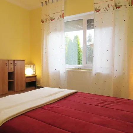 Hungarium Am Platte By Interhome באלאטונסארסו